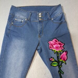 Ling Collection Womens High Waisted Rose Embroidered Skinny Jeans Blue Size 9/10